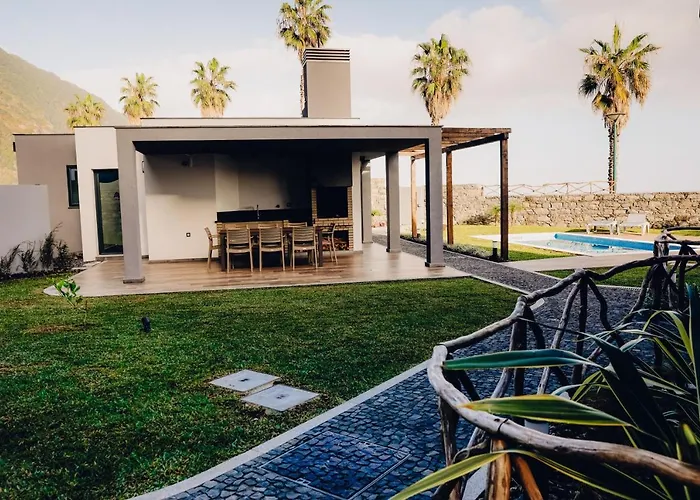 Casas Do Calhau Miudo - * Seixal (Madeira)